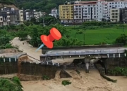 广东信宜一座在建桥梁暴雨中垮塌，镇政府：未造成人员伤亡